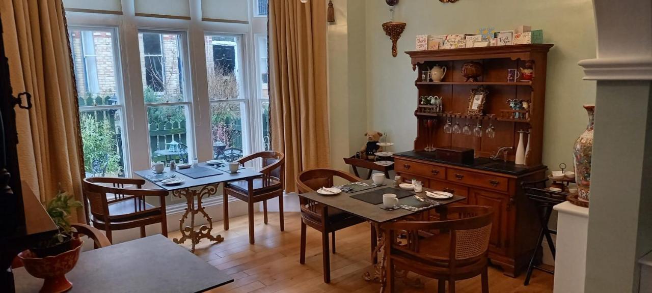 Bed and Breakfast Grosvenor House - Onsite Free Parking Ilfracombe Exterior foto